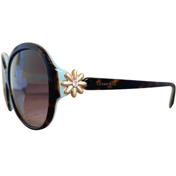 Tiffany & Co. Accessories - Tiffany & Company Oval Round Pillow Sunglasses TF4068. NA#394
